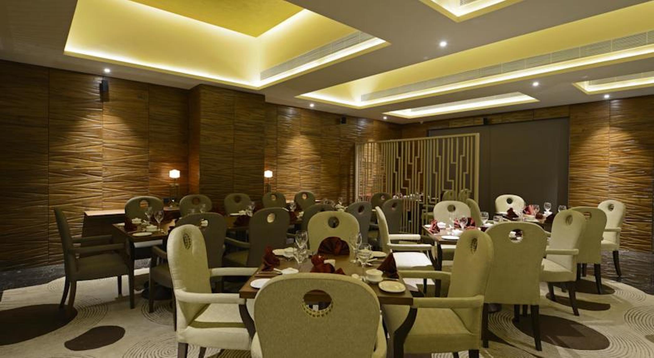 Sun-N-Sand Mumbai Juhu Beach Exterior photo