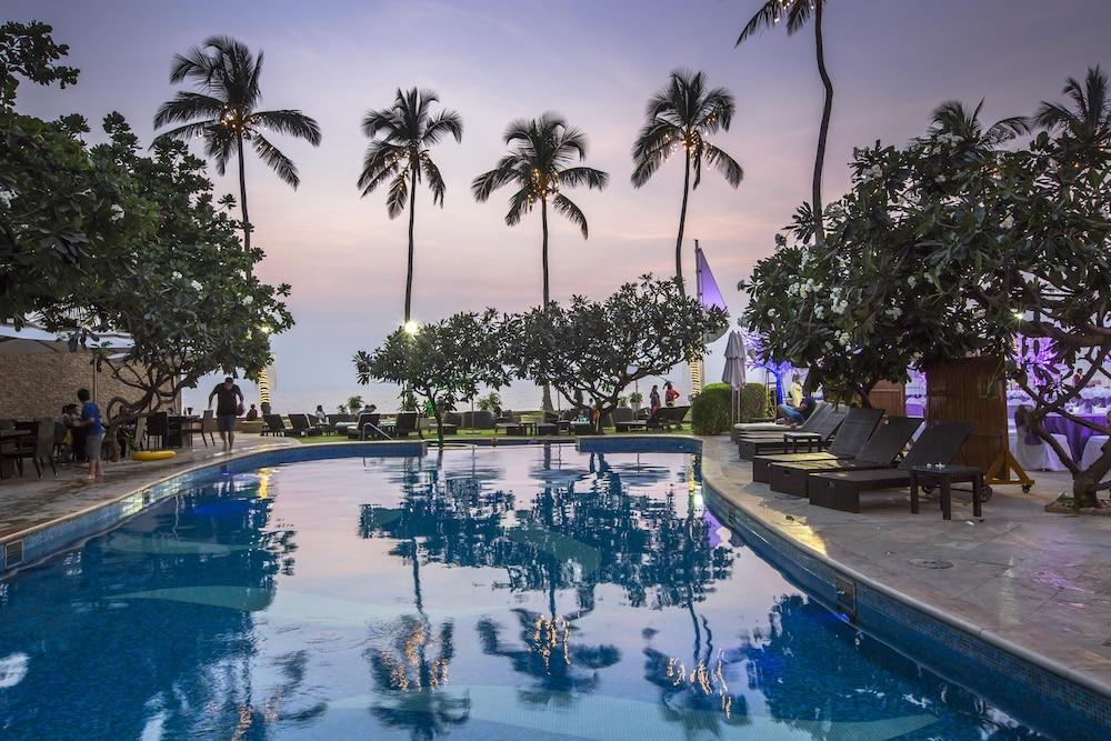 Sun-N-Sand Mumbai Juhu Beach Exterior photo